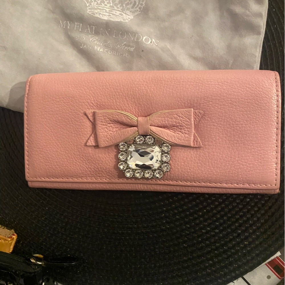 Brighton (My Flat in London) collection. Elegant Pink Bow-Embellished Wallet